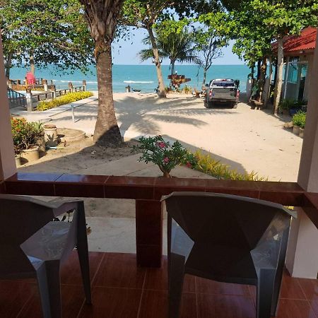 Phuphat Beach Hotel Khanom Exterior photo