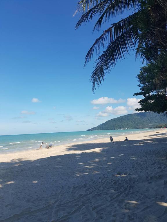 Phuphat Beach Hotel Khanom Exterior photo