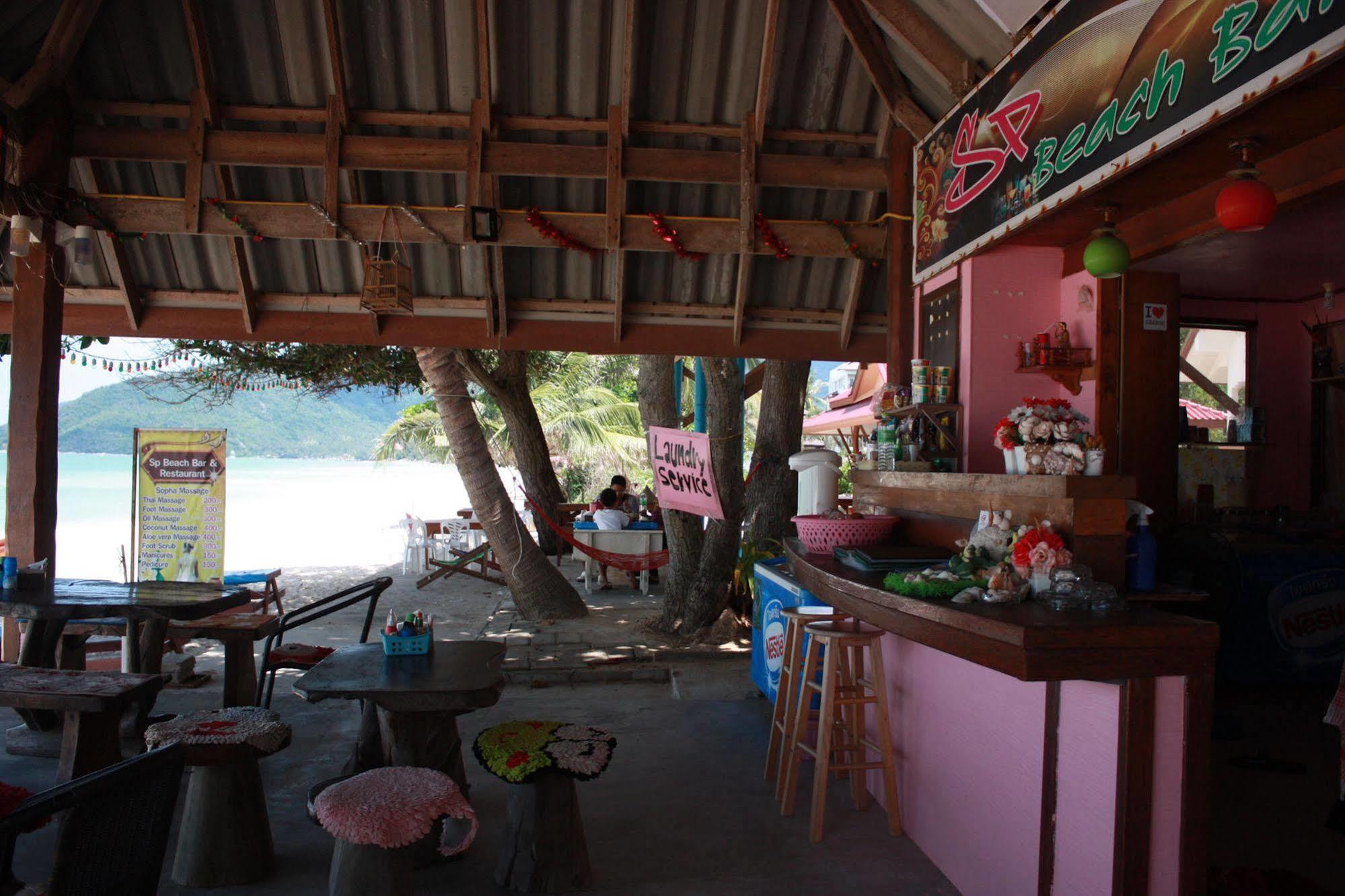 Phuphat Beach Hotel Khanom Exterior photo